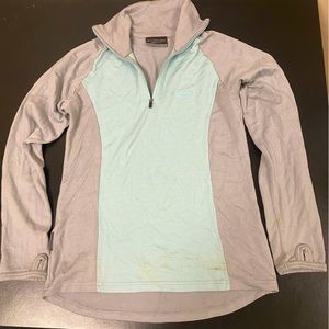 Icebreaker merino wool top. 260 (medium) weight. Warm. Has some stains.